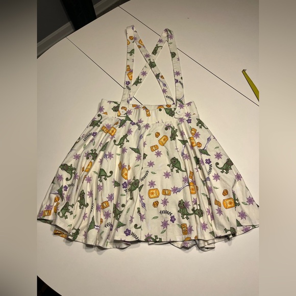 Hot Topic Disney Tangled large skirt large suspenders Pascal lanterns - Picture 1 of 8